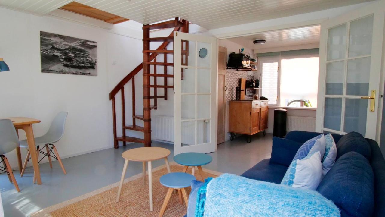 Houseboat Apartment With Water Terrace, Free Parking, Free Bikes & Fast Wifi Amszterdam Kültér fotó